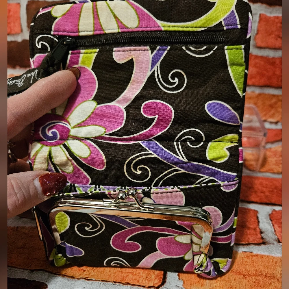 #598 Vera Bradley Retired Plum Petals Purple Wallet/Wristlet - Picture 3 of 7